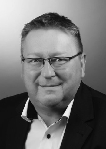 Okal - Herr Gebhardt  Peter Okal - Herr Gebhardt  Peter