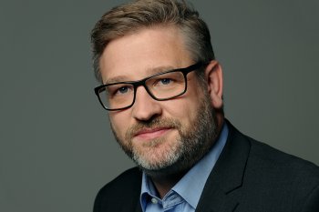 Okal - Herr Sven Schweizer Okal - Herr Sven Schweizer